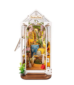 Pending - Rolife DIY Book Nook Kit - Holiday Garden House TGB06 - Rolife